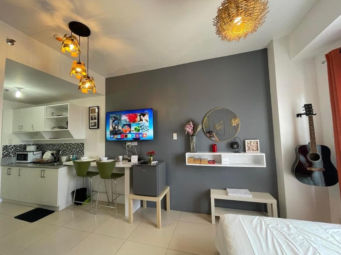 Cool Suites At Wind Residences Tagaytay Staycation- Im Hana 1 Tagaytay City Bagian luar foto